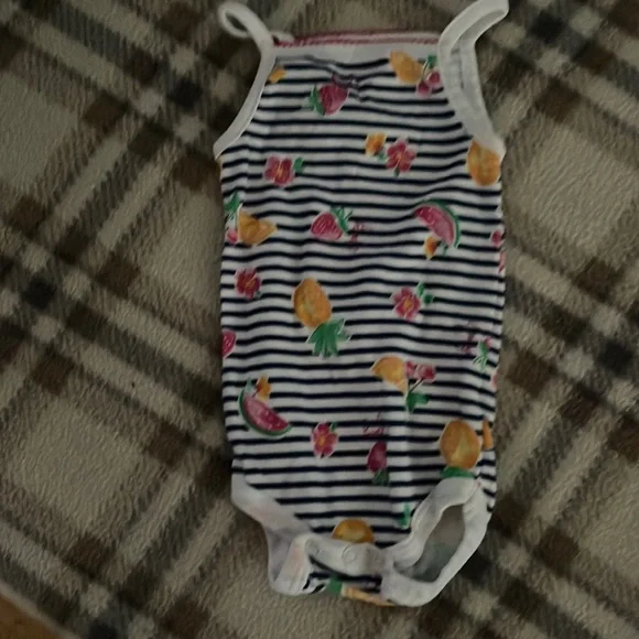 Juicy Couture Los Angeles California baby size 0-3 months KIDS RN#130323 - Picture 3 of 9